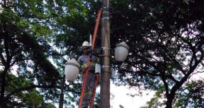 Terceirização do disque lâmpadas será licitada em fevereiro de 2020 (Foto: A. Frota)