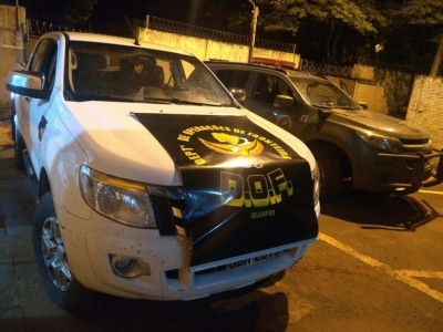 Caminhonete roubada no Paraná foi recuperada com maconha (Foto: Divulgação/DOF)