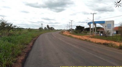 Trecho da obra retomada na MS 382 já com pavimento (Foto Ediney Nery/Agesul)