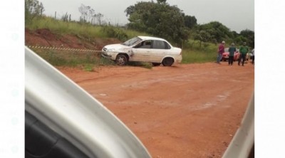 O Chevrolet Corsa Sedan era conduzido pelo pai do garoto - Foto: Divulgação