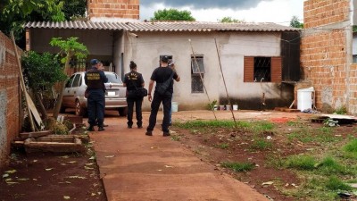 Homem foi encontrado morto sobre a cama na própria casa (Foto: Sidnei Bronka)