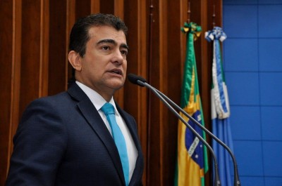 Diante de vereadores e prefeitos, Marçal pediu efetivação da Lei Oncodia (Foto: Luciana Nassar)