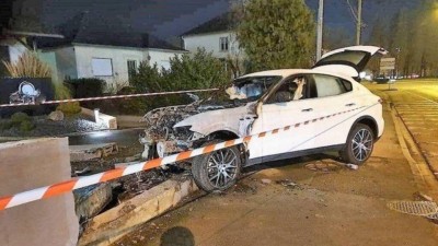 Maserati: perda total após colisão e incêndio Foto: Reprodução/Twitter(@LorraineActu)