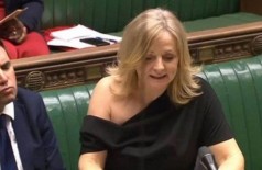 Tracy Brabin em discurso no Parlamento britânico (Foto: Reprodução/House of Commons)
