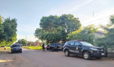 Polícia cumprindo mandados de busca e apreensão em MS - Foto: Polícia Civil/Divulgação