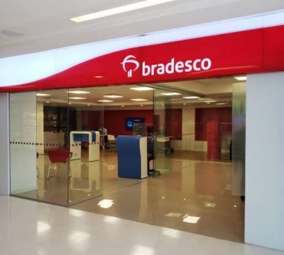 Clientes que necessitaram de atendimento em caixas foram obrigados esperar por mais de 40 minutos (Foto: Divulgação/Procon-MS)