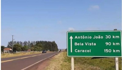 Acidente ocorreu na MS-384, trecho que liga Antônio João a Bela Vista. (Foto: Reprodução/Enfoque MS