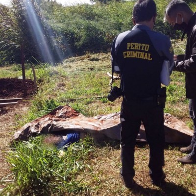 O corpo foi encontrado embaixo de um colchão - Foto: Robertinho/Maracaju
