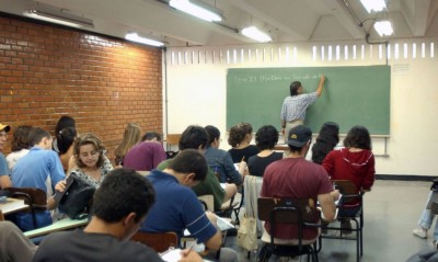FNDE prorroga prazos de formalização e aditamento do Fies (Foto: Arquivo/Agência Brasil)