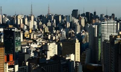 Banco também anunciou empréstimo com garantia de imóvel financiado (Foto: Rovena Rosa/Agência Brasil)
