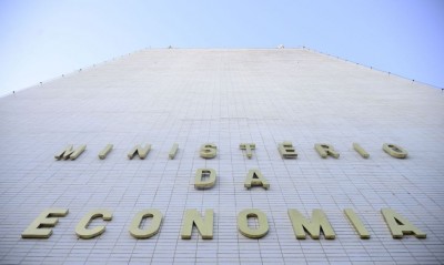 Previsão de recuo do PIB passou de 4,7% em setembro para 4,5% (Foto: Marcello Casal Jr./Agência Brasil)