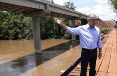 Governador Reinaldo Azambuja entrega ponte sobre Rio Amambai, em Caarapó - Foto: Chico Ribeiro