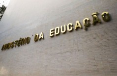 Documento orienta instituições de ensino que têm cursos da modalidade (Foto: Marcelo Camargo/Agência Brasil)