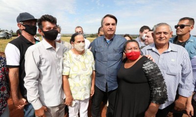 Presidente elogiou o trabalho dos agricultores durante a pandemia (Foto: Marcos Corrêa/PR)