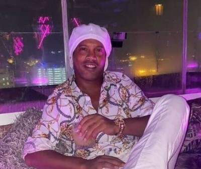 Ronaldinho Gaúcho curte viagem ostentação em Dubai Foto: rep/ instagram