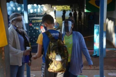 Os alunos voltaram às salas de aula em regime de escalonamento, ou seja, com revezamento de estudantes (Foto: Divulgação/Prefeitura de Dourados)