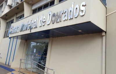 Câmara de Dourados está disposta a pagar mais de R$ 870 mil na contratação (Foto: André Bento/Arquivo)