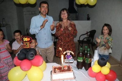 Marçal durante festa de aniversário de Lucila, moradora no Jóquei Clube