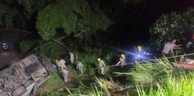 Acidente ocorreu em Aparecida de Goiás, na madrugada desta sexta | Foto: Divulgação / Corpo de Bombeiros / CP