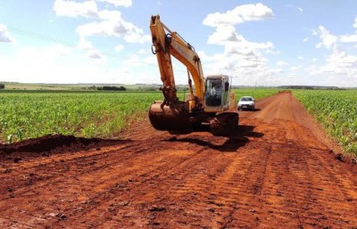 Mais de 880 km de patrolamentos foram realizados em 2021 em Dourados