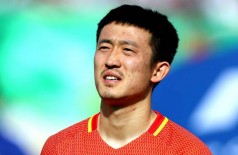 Jiang Zhipeng, jogador da seleção chinesa - Amin M. Jamali/Getty Images   Leia mais em: https://placar.abril.com.br/placar/china-proibe-jogadores-da-selecao-de-fazerem-tatuagens/