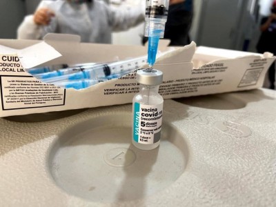 Dose de reforço da Janssen é oferecida para todas pessoas que receberam a dose única desse imunizante anteriormente (Foto: Divulgação/Prefeitura de Dourados)