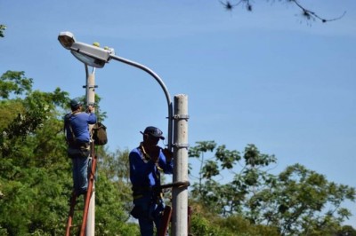 Licitação que havia sido revogada prevê lâmpadas de LED em quadrilátero central (Foto: Divulgação/Prefeitura de Dourados)