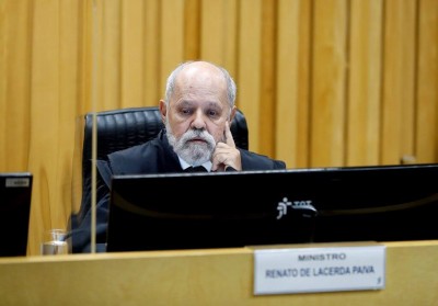 Ministro Renato de Lacerda Paiva em sessão na 7ª Truma (Foto: Divulgação/TST)