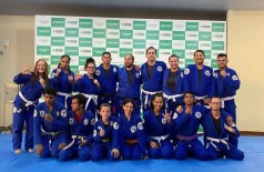 Atletas do Surdo Jiu-Jitsu, ação do projeto Sinalizando Saúde (Foto: Divulgação/UFGD)
