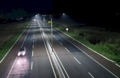 O investimento no sistema de iluminação de LED solar na rodovia foi de R$ 4 milhões (Foto: Chico Ribeiro)