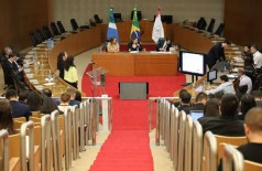 Sessão pública de outorga e delegação de serviços notariais e registrais foi realizada na sexta-feira (Foto: Divulgação/TJ-MS)