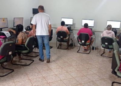 As aulas foram realizadas na sala de informática local, com 9 participantes concluindo o curso nesta turma (Foto: Divulgação/Agepen)