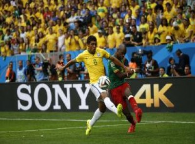 Brasil vence Camarões por 2 a 1 no primeiro tempo