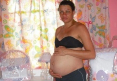 Gislaine teve que ser retirada da sala de parto. Bebê nasceu morta (Arquivo Pessoal)