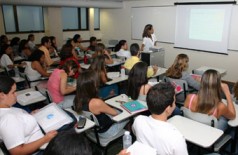 Quase 90% dos professores brasileiros se sentem desvalorizados, diz estudo