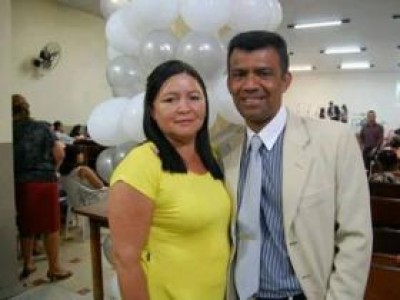 Vítimas ocupavam Uno que se envolveu em acidente com Siena ()