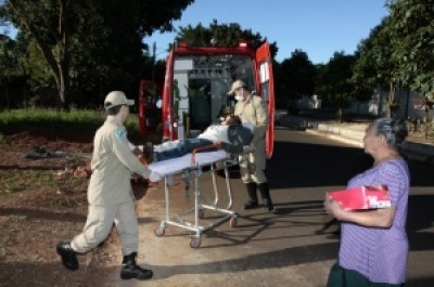 Deficiente tem a perna quebrada em briga com o pastor