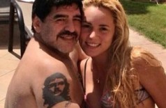 Maradona e sua ex Rocio Oliva, presa por roubo (Reprodução)
