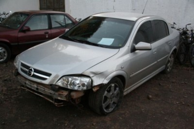 Astra está no pátio da delegacia e deve passar por perícia (Marcos Ermínio)