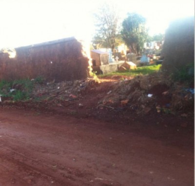 Você na Redação : Moradores reclamam de abandono de cemitério em Dourados