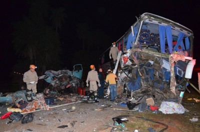 Vítimas fatais do acidente na BR-163 são os motoristas e duas mulheres