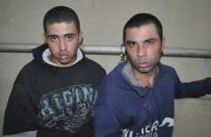 Luiz Gustavo Vieira Correia de 19 anos e Eduardo Cabral Martinez de 30 anos foram autuados por tráfico de drog... (Sidnei Bronka)
