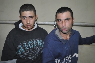 Luiz Gustavo Vieira Correia de 19 anos e Eduardo Cabral Martinez de 30 anos foram autuados por tráfico de drog... (Sidnei Bronka)