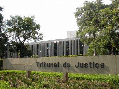 Juiz condena servidor e família por desvio de R$ 558 mil do TJMS