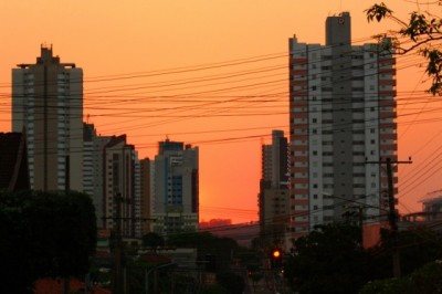 Sol brilha forte nessa segunda-feira e Capital não tem previsão de chuva (Marcos Ermínio)