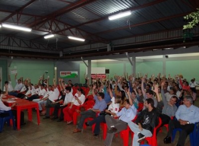 Bancários de Dourados e Região aprovam greve a partir do dia 30