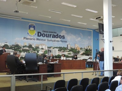 Projetos que impactam sobre o comando da Câmara foram votados e aprovados na sessão desta segunda-feira (André Bento)