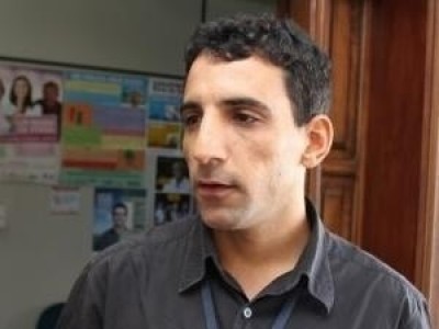 Bebê que engoliu pedra de crack recebe alta do hospital e é entregue a avô