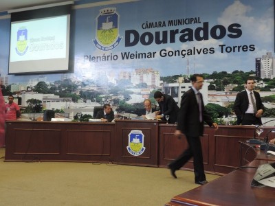 Com sessão suspensa, eleição da Mesa Diretora da Câmara de Dourados está nas mãos da Justiça