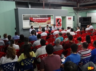 Greve deve chegar ao fim após bancos proporem 8,5% no salário e 9% no piso